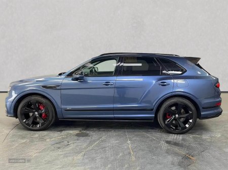 2022 Bentley Bentayga - photo 2