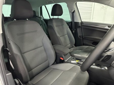 2019 Volkswagen Golf - photo 23