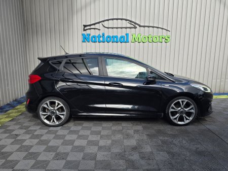 2018 Ford Fiesta - photo 2