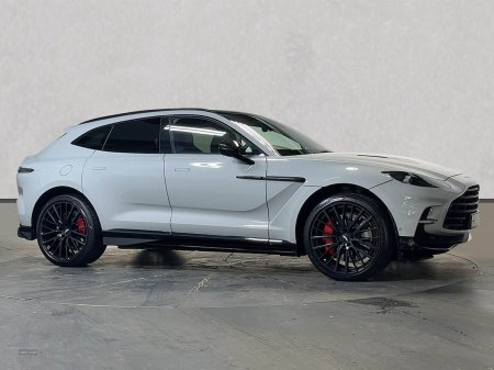 2024 Aston Martin DBX - photo 2