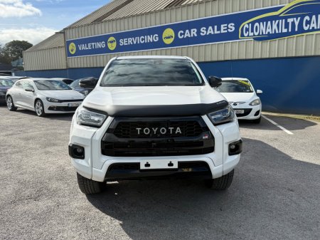 2023 Toyota Hilux - photo 3