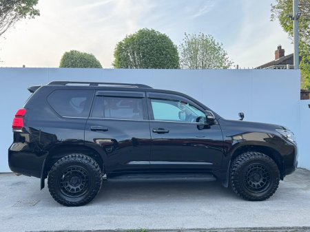 2023 Toyota Land Cruiser - photo 2