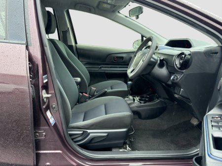 2016 Toyota Aqua - photo 11