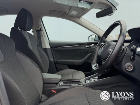 2022 Skoda Octavia - photo 3
