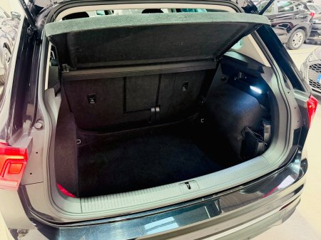 2023 Volkswagen Tiguan - photo 8