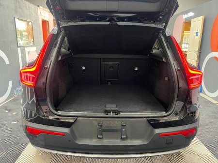 2022 Volvo XC40 - photo 7