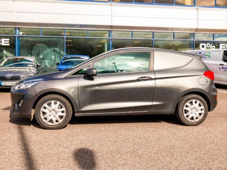 2020 Ford Fiesta - photo 13