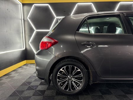 2011 Toyota Auris - photo 7
