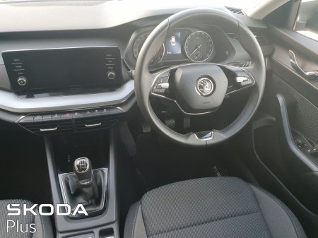 2024 Skoda Octavia - photo 2