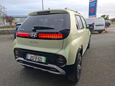2025 Hyundai INSTER - photo 2