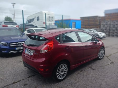 2015 Ford Fiesta - photo 4