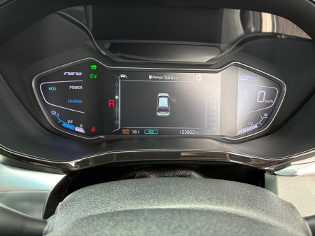 2020 Kia Niro - photo 6