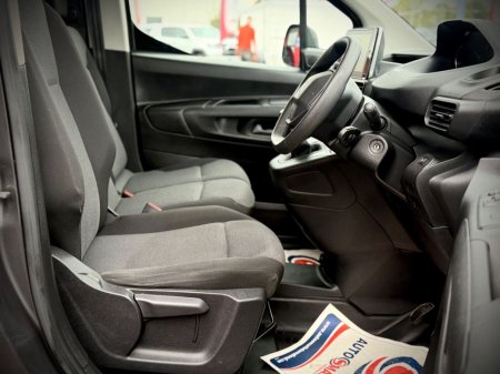 2023 Peugeot Partner - photo 9