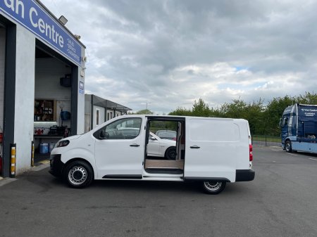 2022 Opel Vivaro - photo 23