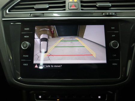 2020 Volkswagen Tiguan - photo 17
