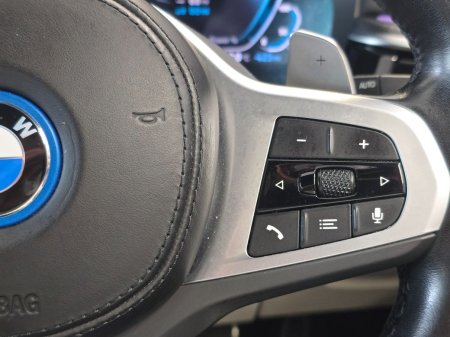 2023 BMW 5-Series - photo 22
