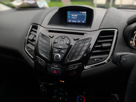 2017 Ford Fiesta - photo 11
