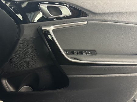 2022 Kia XCeed - photo 24