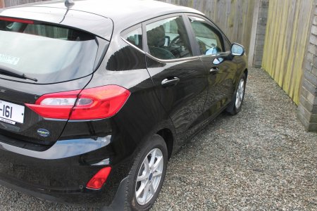 2020 Ford Fiesta - photo 5