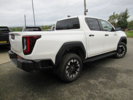 2026 Toyota Hilux - photo 4