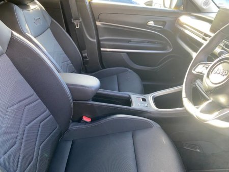 2024 Jeep Avenger - photo 21