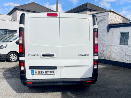 2023 Renault Trafic - photo 17