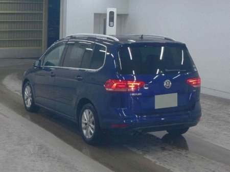 2018 Volkswagen Touran - photo 2