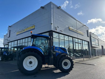 0 New Holland T7.225 - photo 3