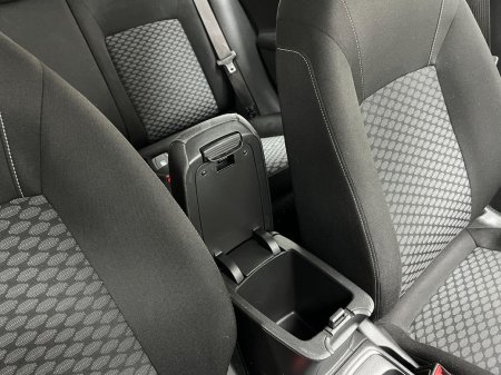 2017 Vauxhall Astra - photo 34