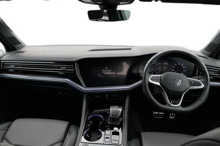 2026 Volkswagen Touareg - photo 10