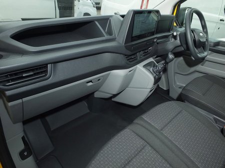 2025 Ford Transit Custom - photo 18