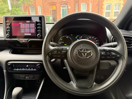 2022 Toyota Yaris - photo 14