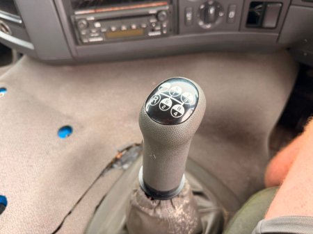 2009 Volvo FM - photo 26