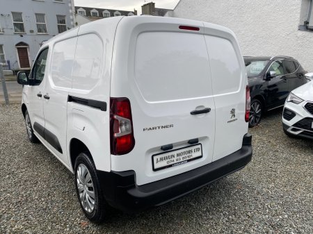 2021 Peugeot Partner - photo 28