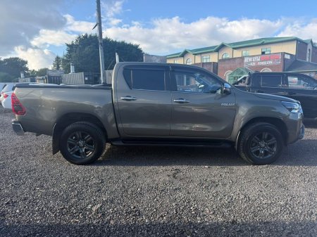 2023 Toyota Hilux - photo 8