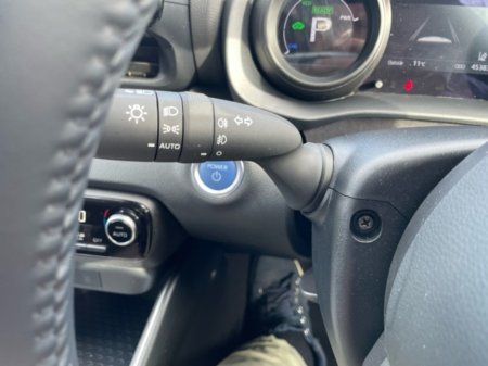 2023 Toyota Yaris - photo 18