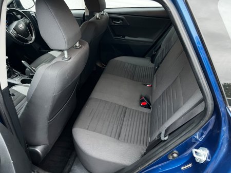 2016 Toyota Auris - photo 6