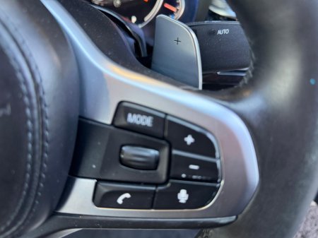 2018 BMW 5-Series - photo 17