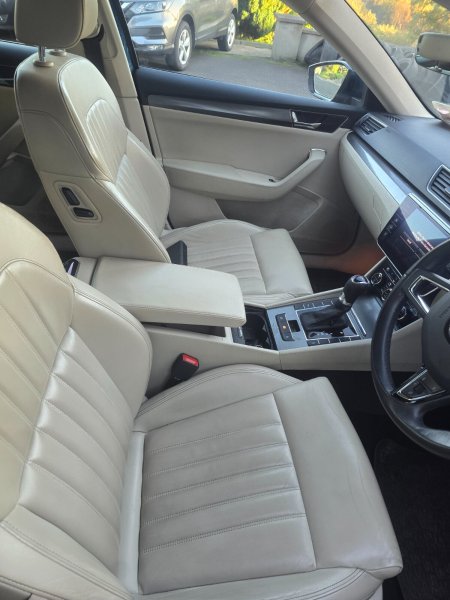 2020 Skoda Superb - photo 11