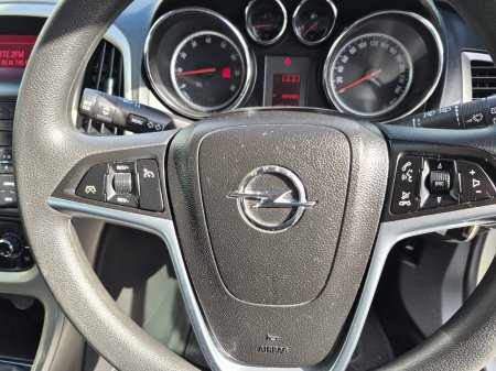 2010 Opel Astra - photo 14