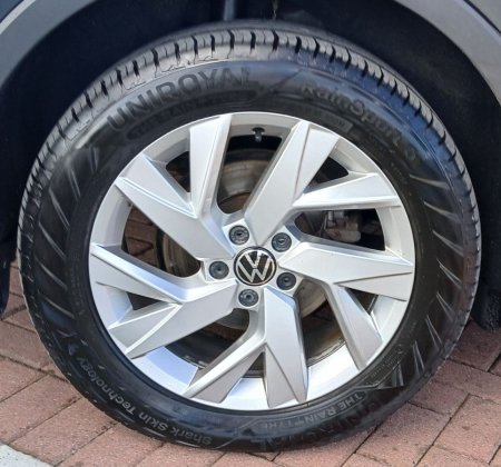 2023 Volkswagen Tiguan - photo 8