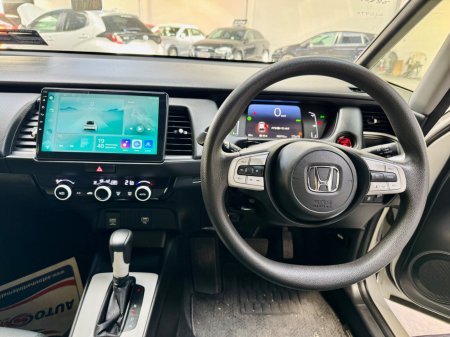 2021 Honda Fit - photo 8