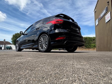 2018 Ford Focus - photo 12