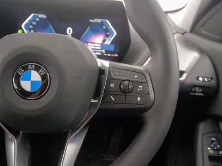 2026 BMW 1-Series - photo 18