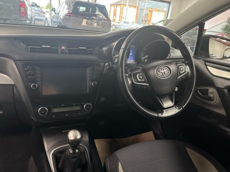 2016 Toyota Avensis - photo 8