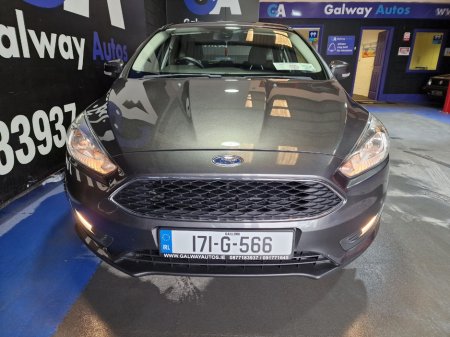 2017 Ford Focus - photo 3