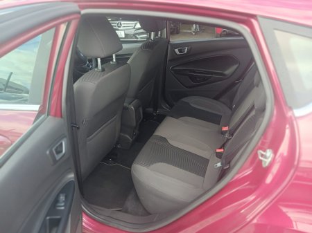2014 Ford Fiesta - photo 16