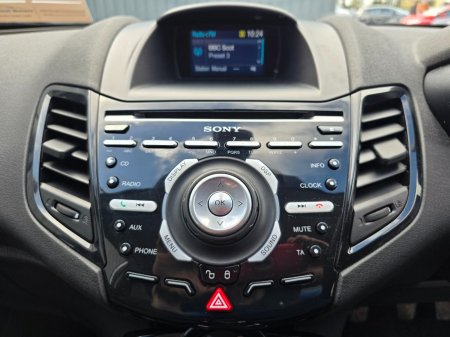 2015 Ford Fiesta - photo 14