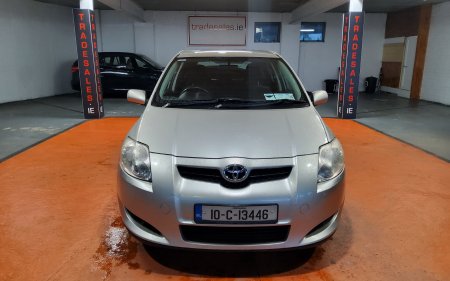 2010 Toyota Auris - photo 2