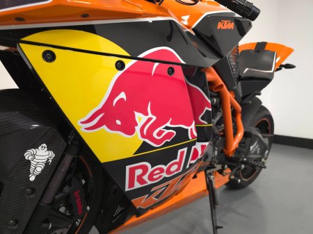 2010 KTM RC 8 - photo 12